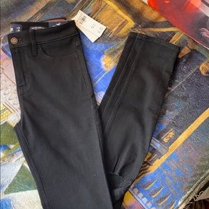 Hollister mid-rise super skinny jeans